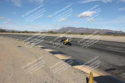 media/Nov-16-2025-Race Pace (Sun) [[8c5fa54630]]/Non Verified Riders (1st 20 Minutes)/3-Turn 3 Inside (11am)/